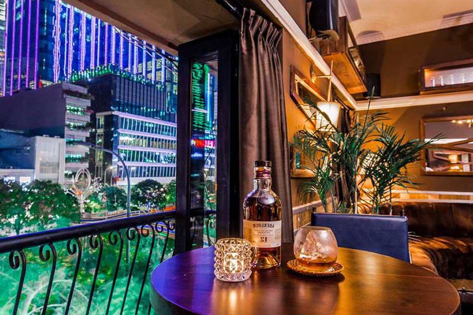 below-whiskey-den-beer-club