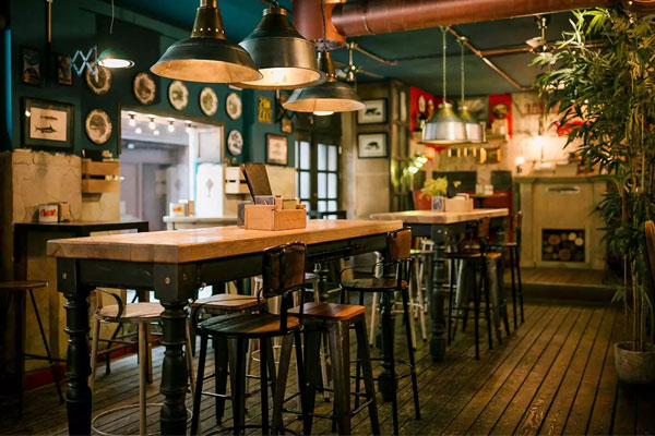 thiet-ke-quan-bar-phong-cach-retro-vintage