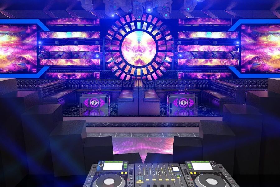 Đầu tư hệ thống âm thanh, ánh sáng chất lượng