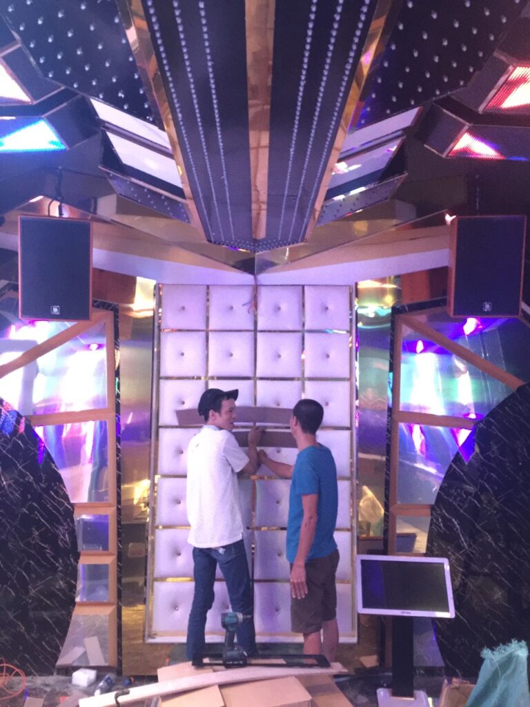 karaoke-chan-tinhben-tre (5)