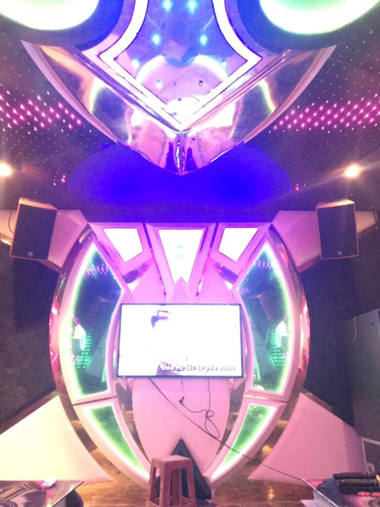 karaoke-chan-tinhben-tre (6)