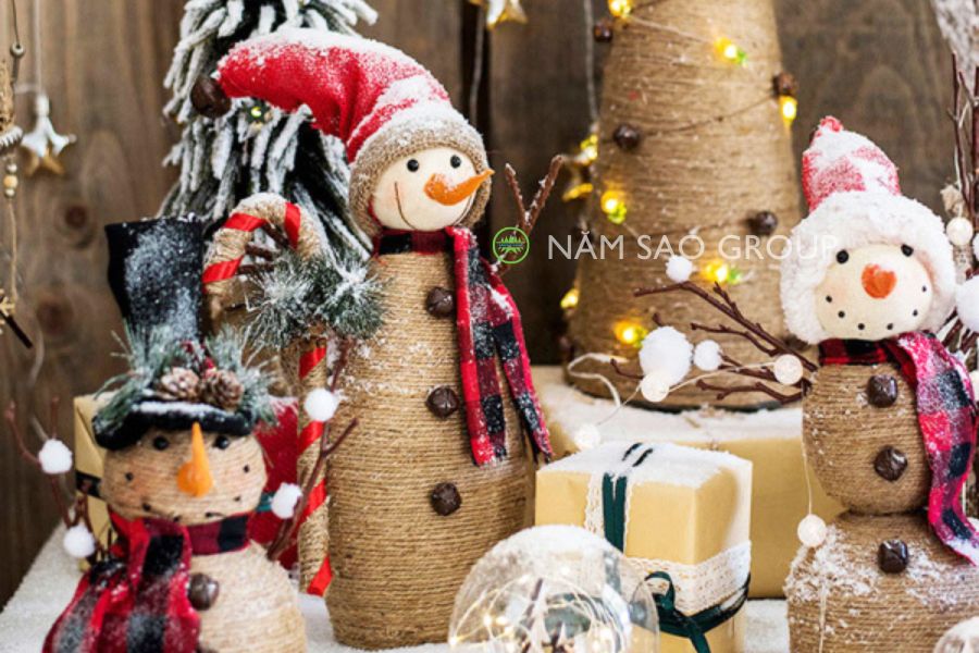 Trang trí quầy bar Noel với người tuyết