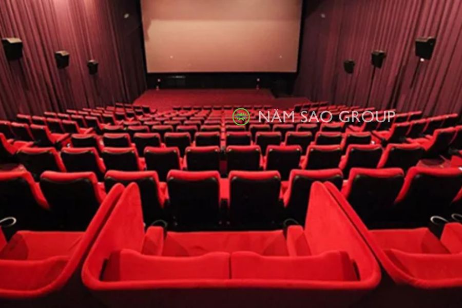 1 rạp phim có bao nhiêu ghế